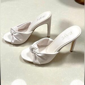 RAYE white knotted sandal